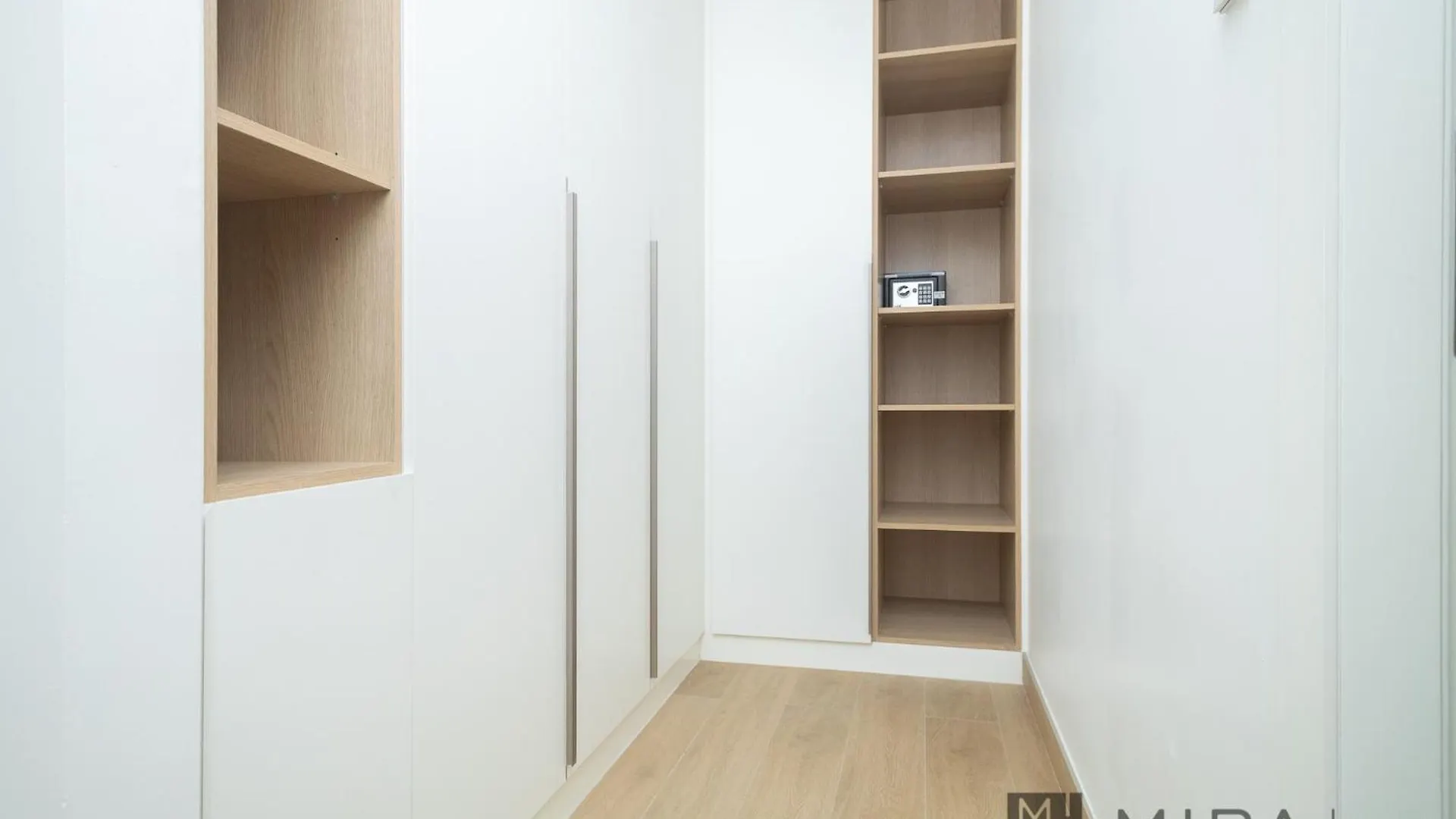 Mira Holiday Homes -Cosy 2 Bhk Apartment With Marina View Dubai