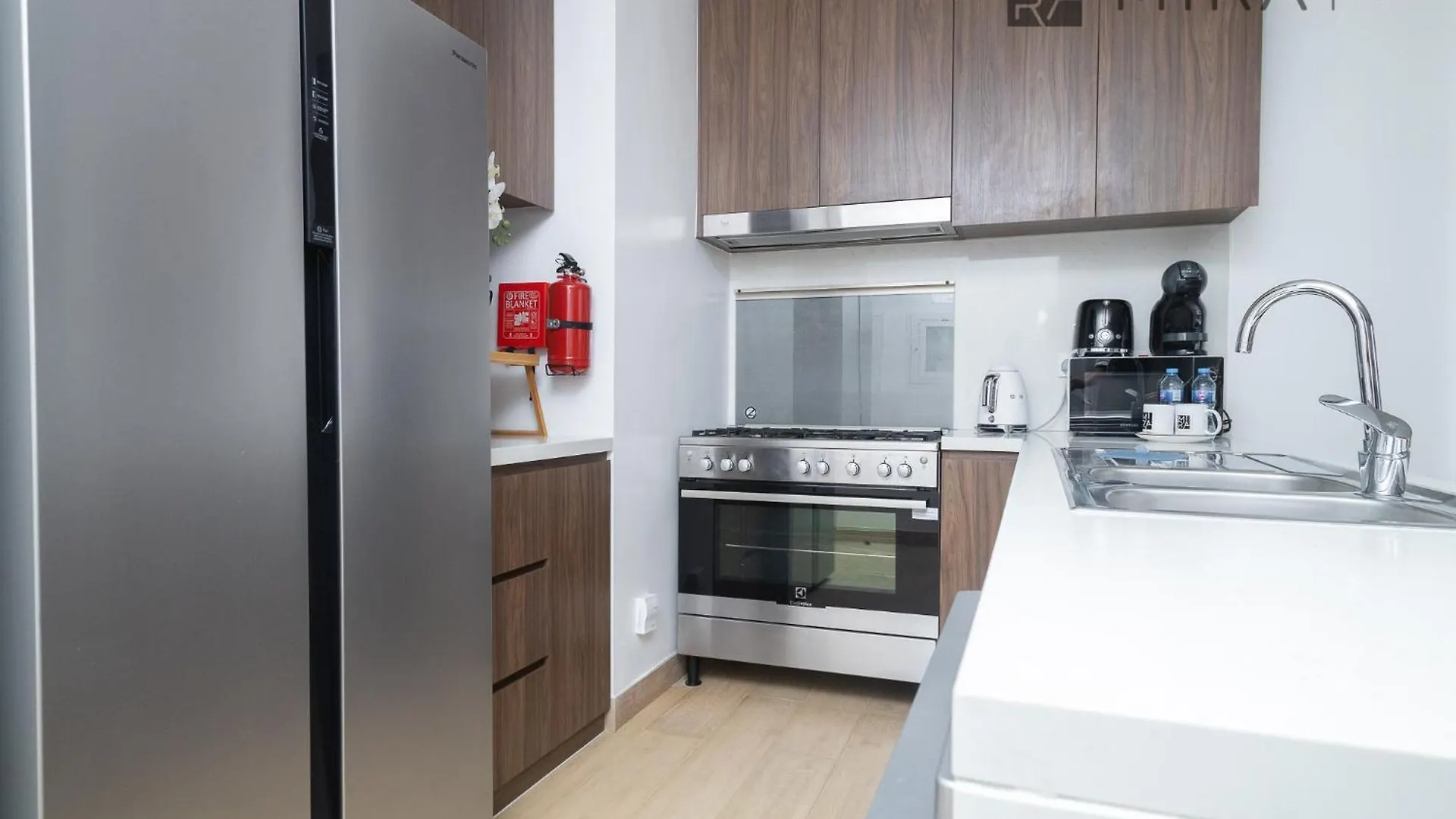 Mira Holiday Homes -Cosy 2 Bhk Apartment With Marina View Dubai